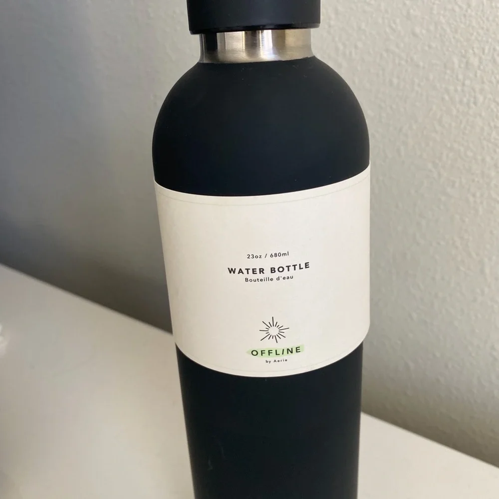 Offline by aerie water bottle NWT - Picture 6 of 8